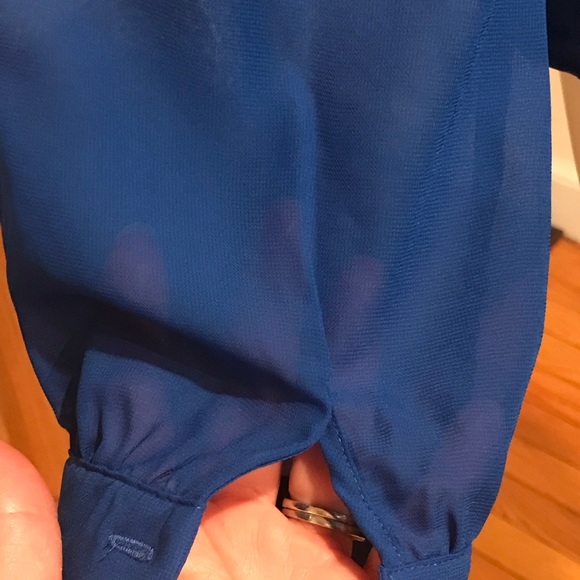 Mossimo Blue Draped Blouse Gold Zipper In Back Size M/M 100% polyester - Picture 6 of 9